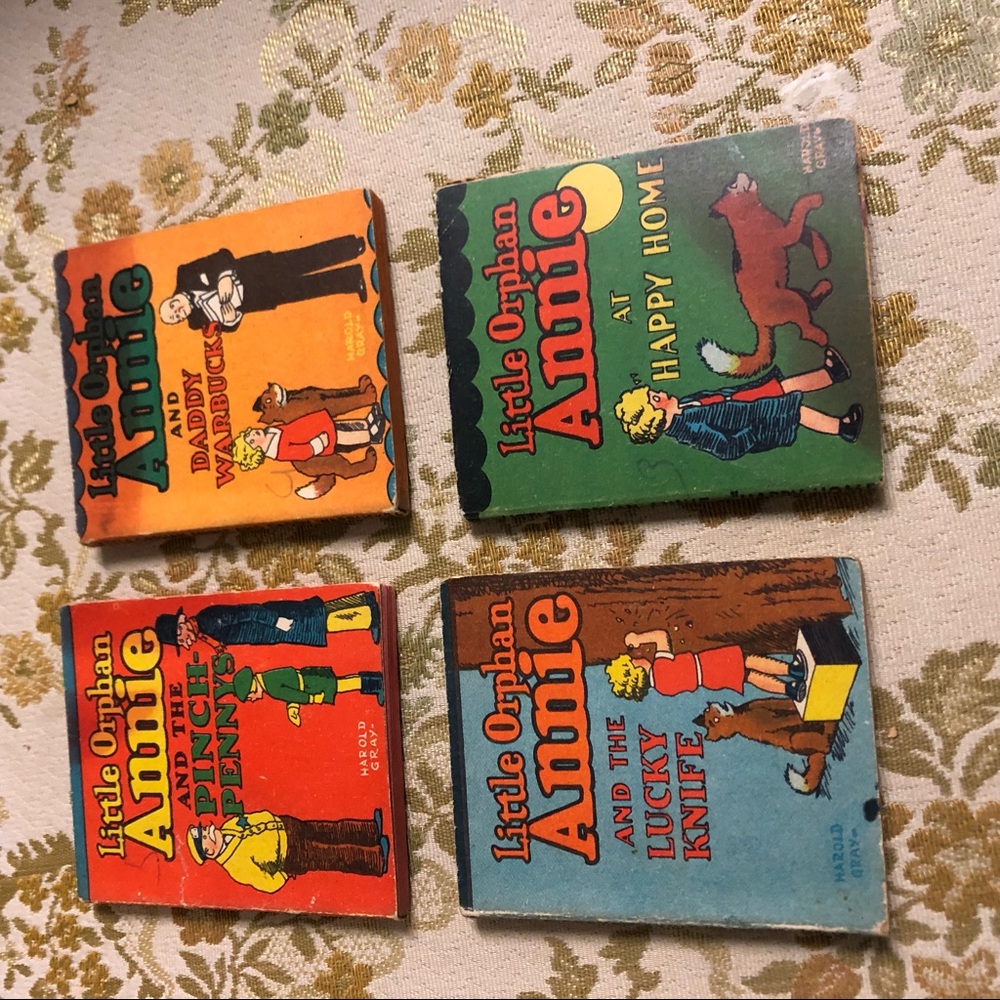 Little Orphan Annie Miniature books from the 1930s